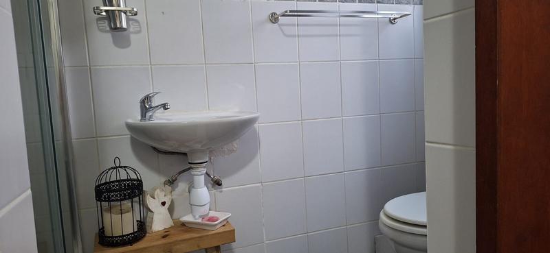 2 Bedroom Property for Sale in Sandbaai Western Cape